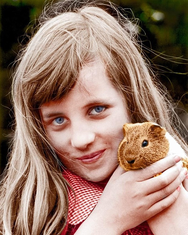 Prenses Diana'nın hiç görülmemiş fotoğrafları ortaya çıktı - Resim: 4