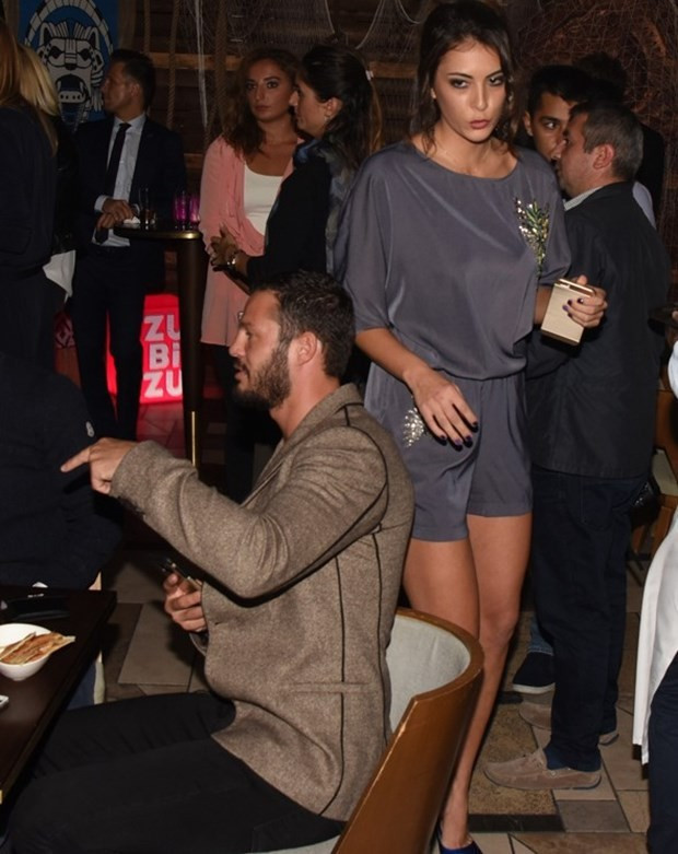 Olaylı Survivor partisi... Birbirlerine selam bile vermediler! - Resim: 4