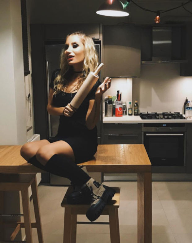 İrem Derici'den yoğun bakım sonrası ilk fotoğraf - Resim: 2