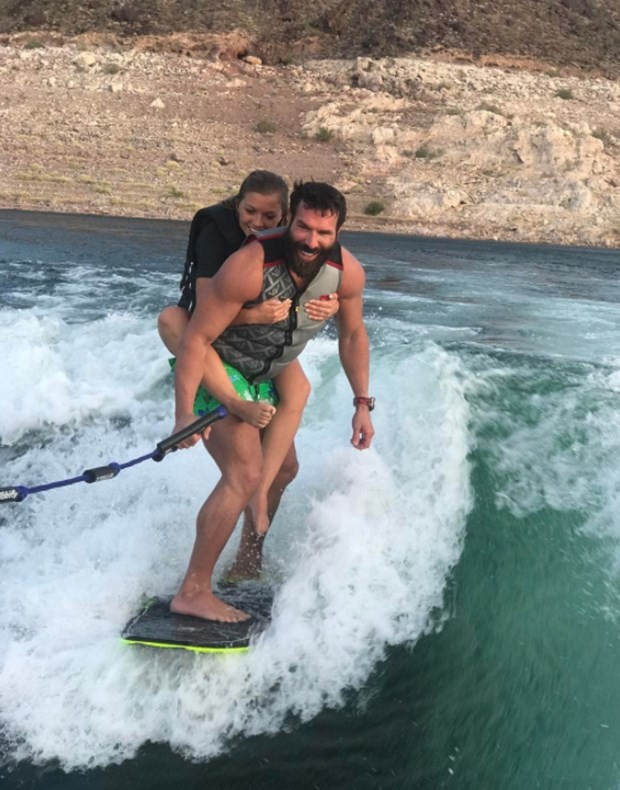 Instagram'ın kralı Dan Bilzerian ilk kez sevgili yaptı Sofia Bevarly kimdir?  - Resim: 3