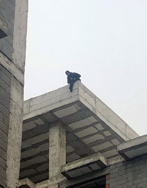 Eşi intihar edeceğine inanmadı: Polis devreye girdi! - Resim: 0