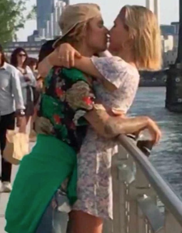 Justin Bieber ile Hailey Baldwin dudak dudağa - Resim: 3