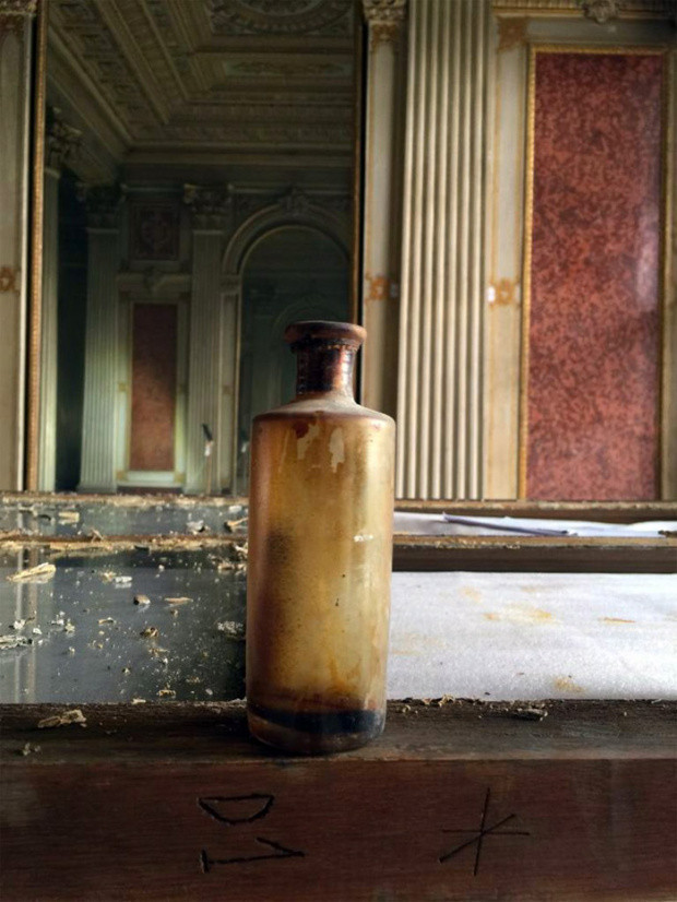 Dolmabahçe Sarayı'nda döşemenin altında bulundu hemen koruma altına alındı - Resim: 2