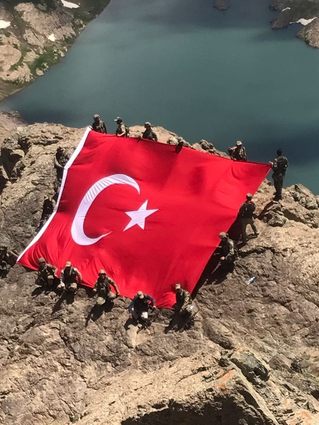 Türk askeri girilemez denilen yerde! Hem de bayrak açtı - Resim: 4