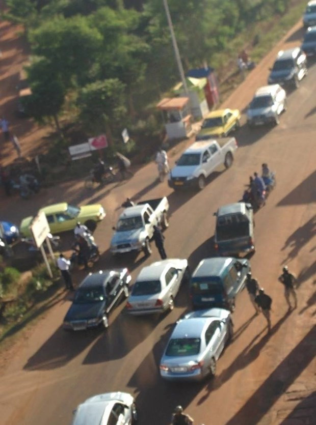 Mali'de lüks otele silahlı baskın - Resim: 3