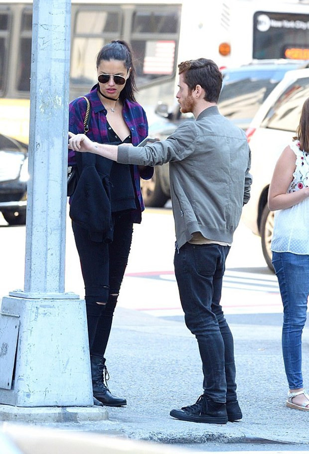 Adriana Lima ve Metin Hara Bodrum'dan sonra bakın nerede ortaya çıktı - Resim: 1