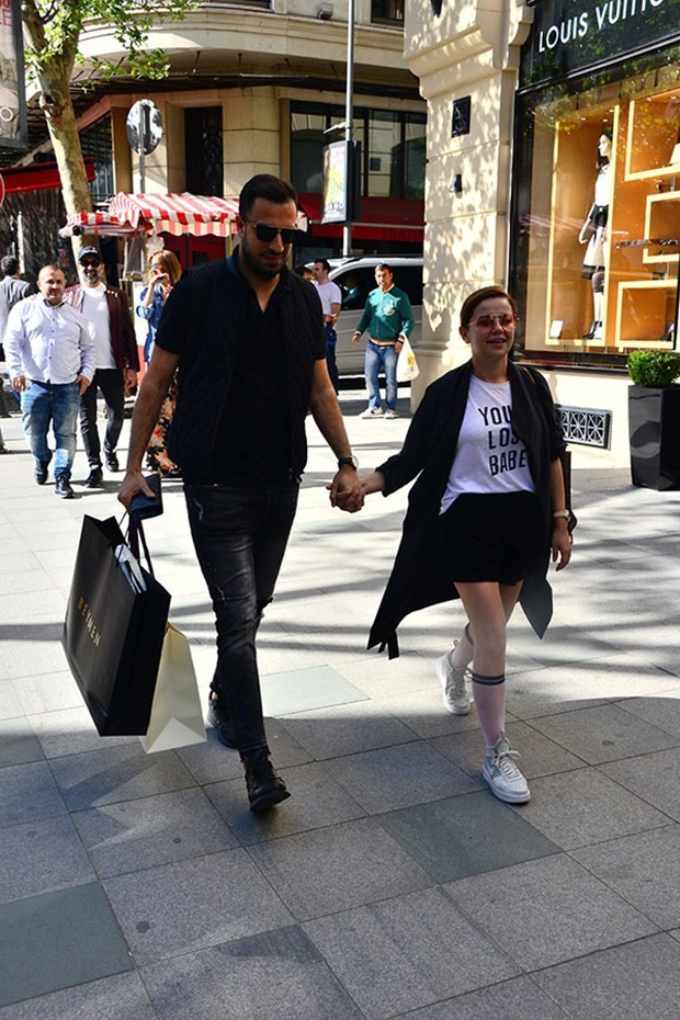 Merve Özbey ve sevgilisinin arasındaki boy farkına bakın - Resim: 1