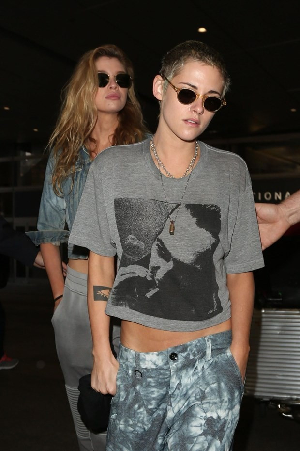 "Alacakaranlık" filminin Bella'sı, kız arkadaşıyla tatilde - Resim: 1