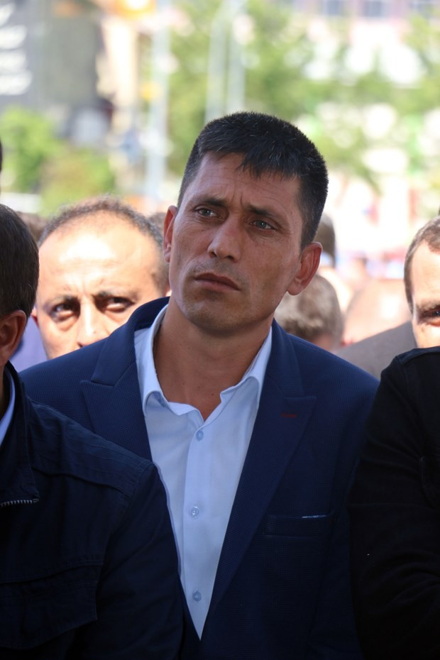 Korgeneral Zekai Aksakallı, annesini son yolculuğuna uğurladı - Resim: 4