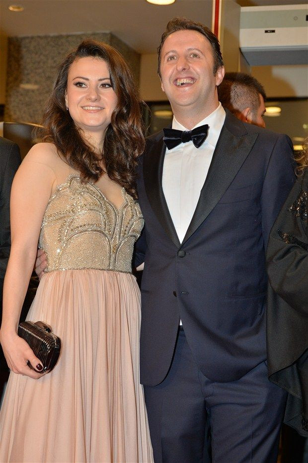 İlker Ayrık'ın eşi Sanem'e evlilik teklifi tam bir bomba! - Resim: 2