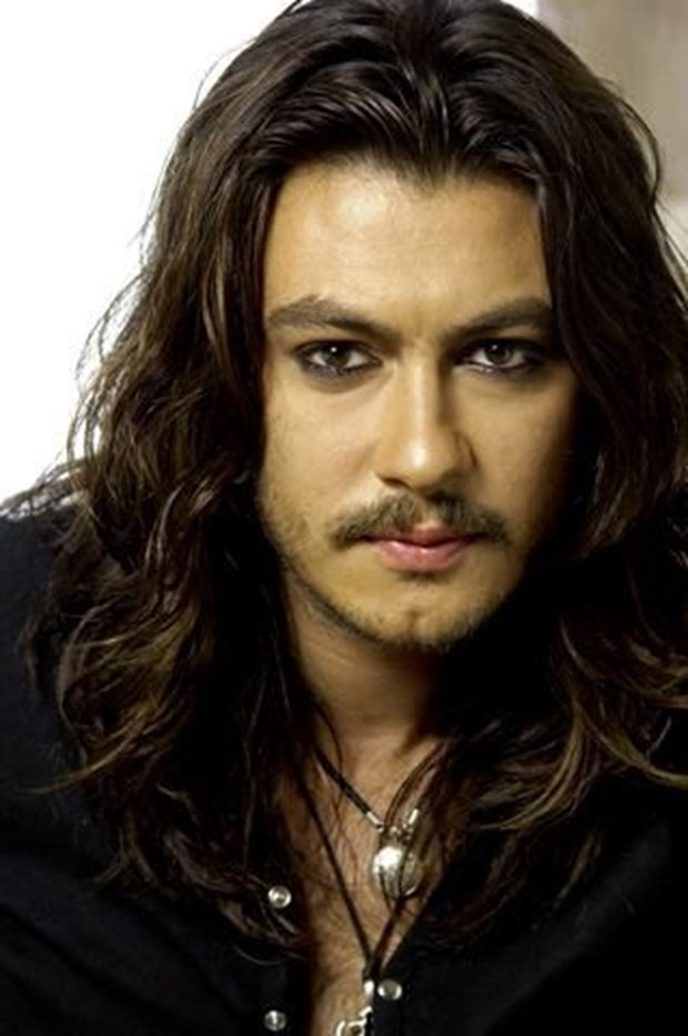 Trafik kazasında hayatını kaybeden ünlüler - Resim: 2