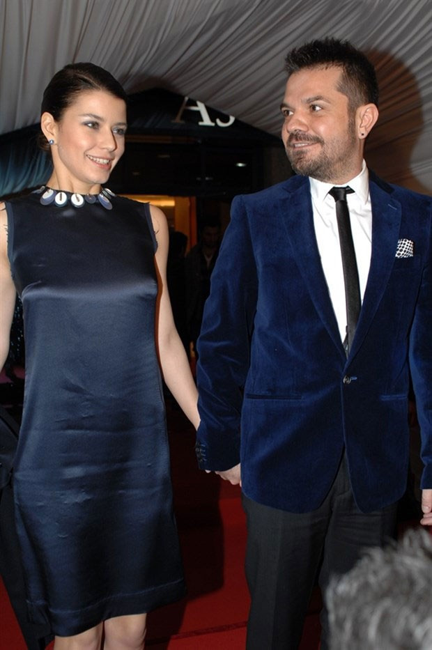 Beren Saat kriz geçirdi silahlar patladı iddiasına yanıt - Resim: 3