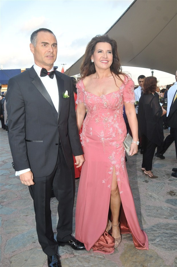 Sedef İybar kimdir? Meğer Demet Akbağ'ın kardeşi... - Resim: 3