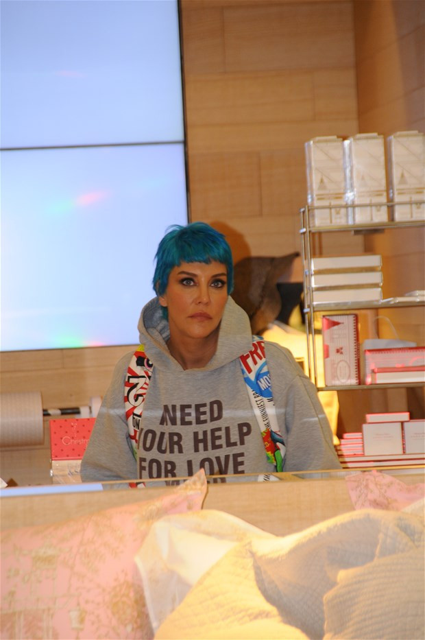 Gazetecileri gördü panikledi! Deniz Akkaya'nın zor anları - Resim: 2