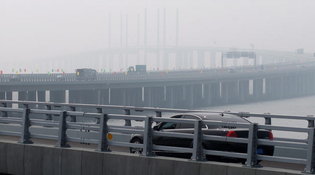 Dünyanın en uzun köprüsü açıldı - Resim: 1