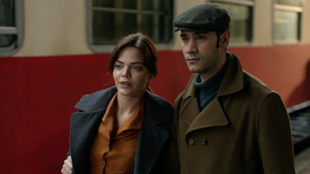 ATV'nin Bir Zamanlar Çukurova dizisi bomba gibi başladı! Tecavüz sahnesi olay oldu - Resim: 1