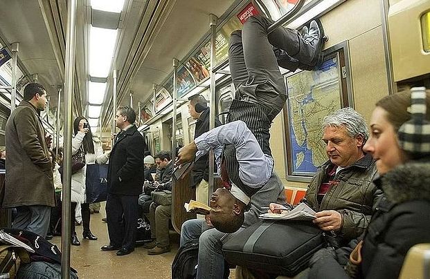 Polis ceza kesmesin diye yaptıkları şok önce göğsünü açtı sonra... - Resim: 2