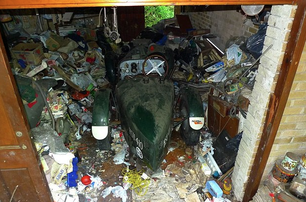 Binlerce sterlinlik Bugatti çöpten çıktı - Resim: 1