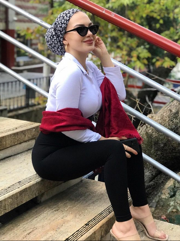 'Başörtülü Twerk dansçısı' fuhuşçu 'Pembe Panter' çıktı! İfşa olunca başörtüsünü çıkardı! - Resim: 4