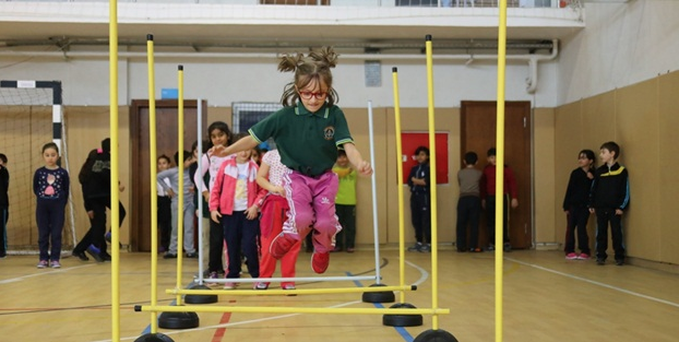 İBB'den çocuklara ücretsiz yaz spor okulu - Resim: 1