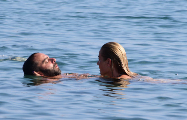 Denizde romantik anlar! Semih Şentürk öpmeye doyamadı - Resim: 4