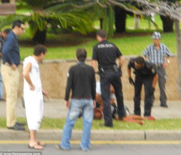 İngiliz turistin kafasını kesti - Resim: 1