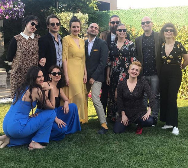 Bartu Küçükçağlayan kaç yaşında sevgilisi Merve Özgüle kimdir mesleği - Resim: 0