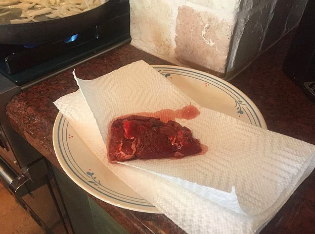 Kazada kopan bacağını pişirip yedi arkadaşlarına ziyafet verdi! - Resim: 3