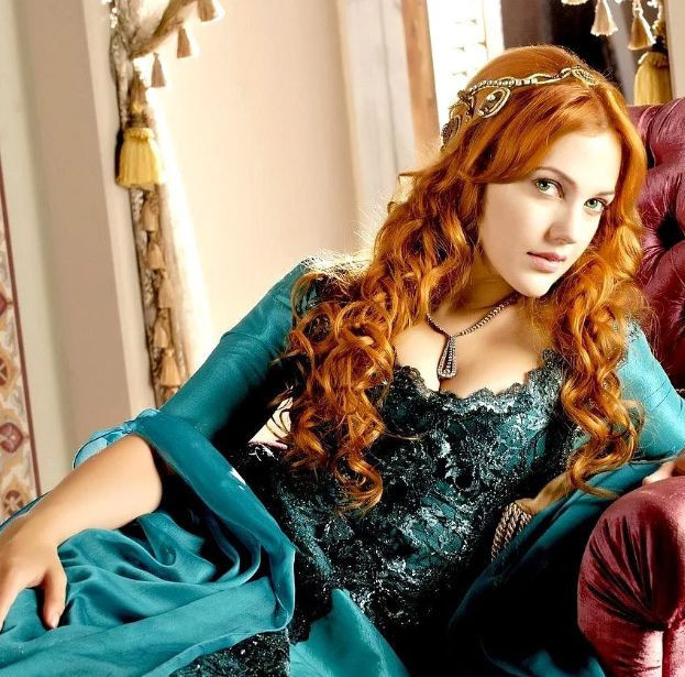 Meryem Uzerli yatak odasından paylaştı herkese dudak ısırttı - Resim: 2