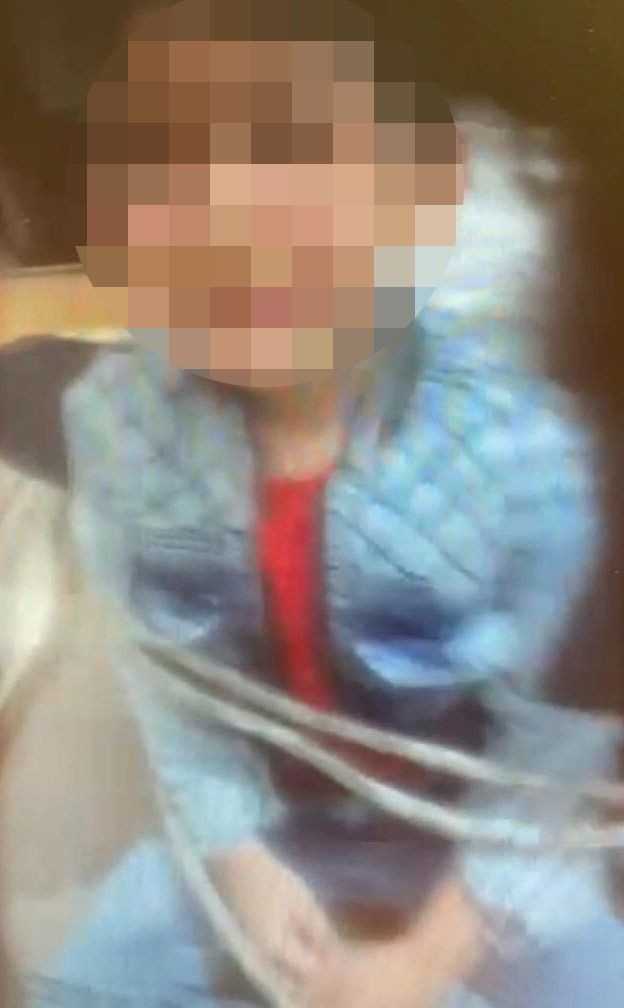 Çocuklarını birbirine bağlayarak işkence uyguladı! Vicdansız baba kendisini bakın nasıl savundu - Resim: 1