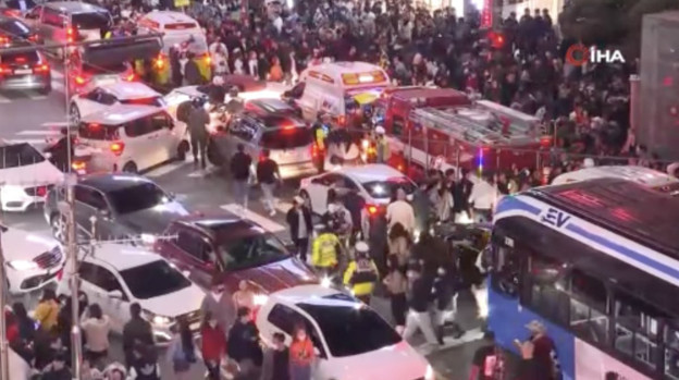 Güney Kore'de Cadılar Bayramı izdihamı! Ölü sayısı 146'ya yükseldi - Resim: 2