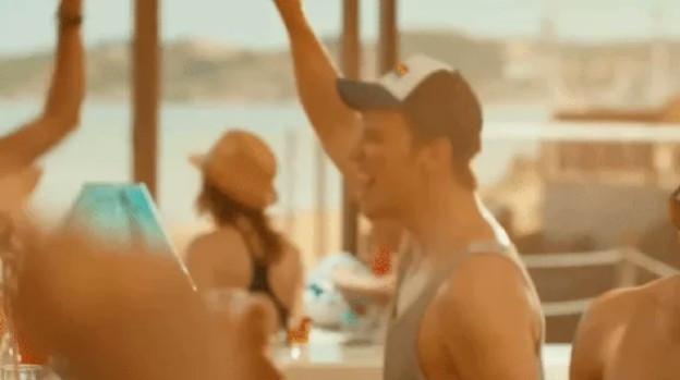 O ünlüleri hiç böyle görmediniz! Anlam veremeyeceksiniz - Resim: 2