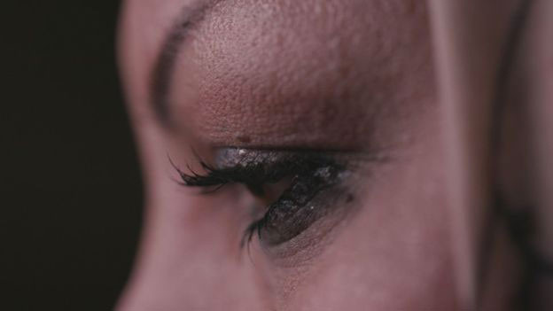 Küçük yaştaki kızlarla 1 saatlik cinsel ilişkiye muta nikahı kılıfı gizlice kaydedildiler - Resim: 1