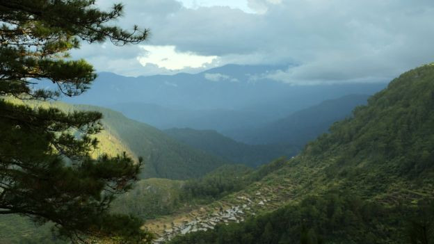 2000 yıllık gelenek: Uçurumda asılı tabutlar - Resim: 1