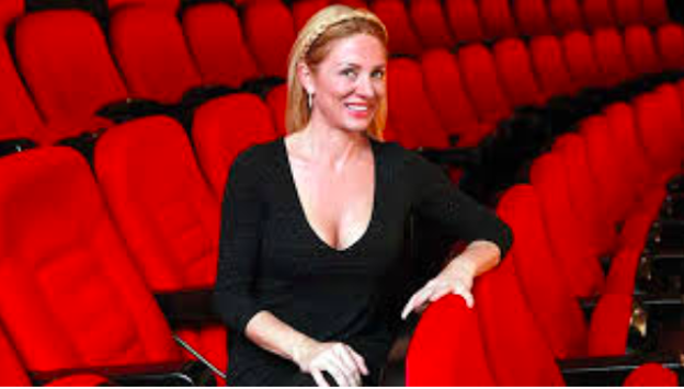 Buket Dereoğlu kaç yaşında kimdir babası Ercan Yazgan mıydı? - Resim: 0