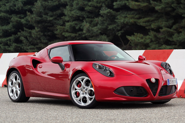 Alfa Romeo 4C Türkiye'ye geliyor - Resim: 1