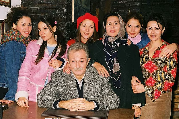 Ekmek Teknesi'nin Sonnur'unu görenler tanıyamadı! İnanılmaz değişim - Resim: 1