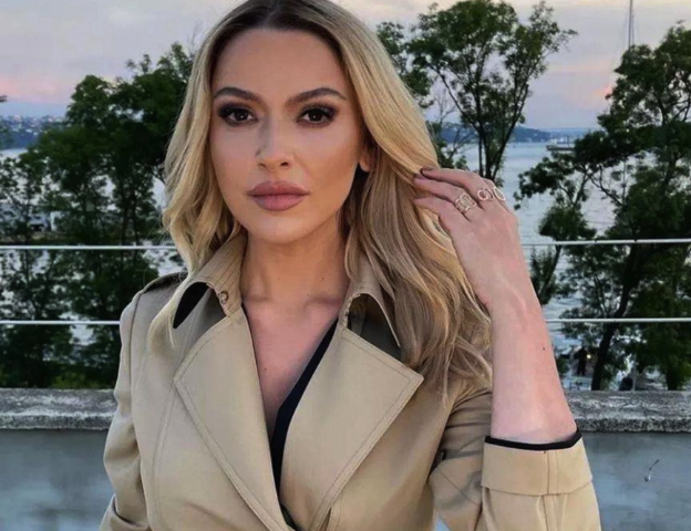 Hadise'nin 40 yaş doğum günü kutlamaları bitmiyor! O pozlar sosyal medyayı salladı - Resim: 1