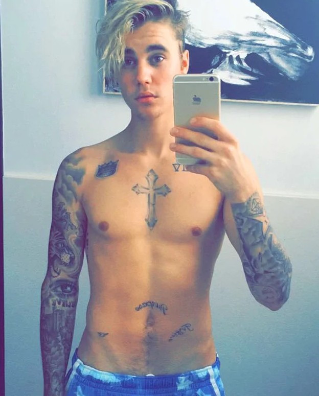 Kardashian'ın Snapchat'te öyle paylaşımları varki... - Resim: 4