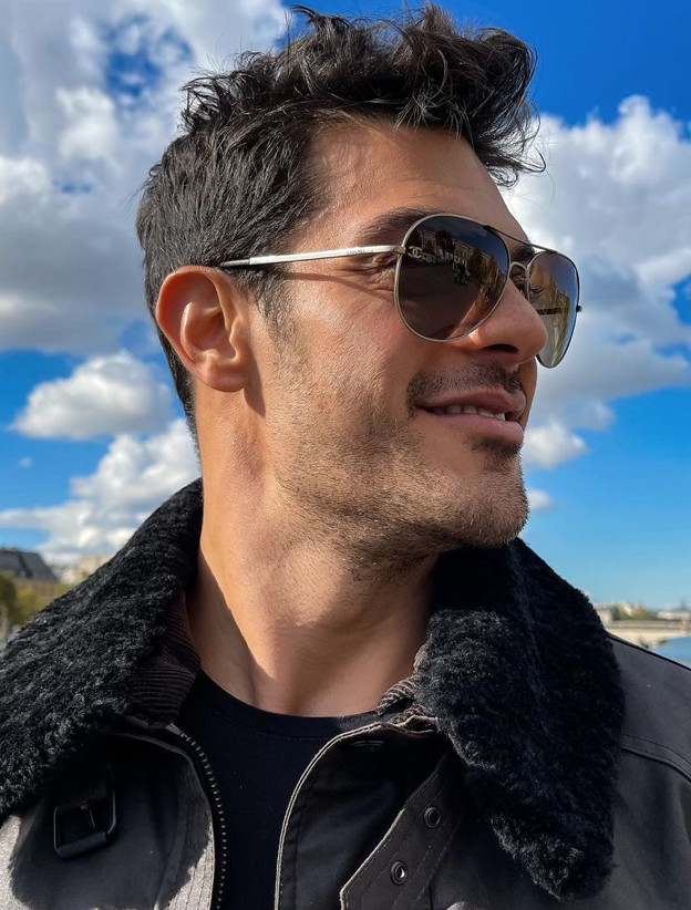 Mehmet Dinçerler Hadise'yi çabuk unuttu! Şarkıcıyla sarmaş dolaş yakalandı - Resim: 1