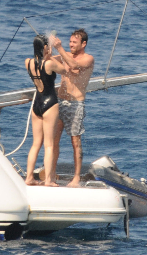 Merve Boluğur geri vermek istedi Murat Dalkılıç elinin tersiyle itti - Resim: 4