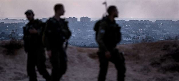 İsrailliler saldırıları film gibi izliyor - Resim: 3