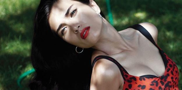 Tuba Büyüküstün'ün makyajsız hali - Resim: 3