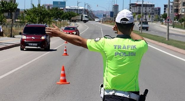 İçişleri Bakanlığı’ndan trafik güvenliği için kapsamlı adım - Resim: 3