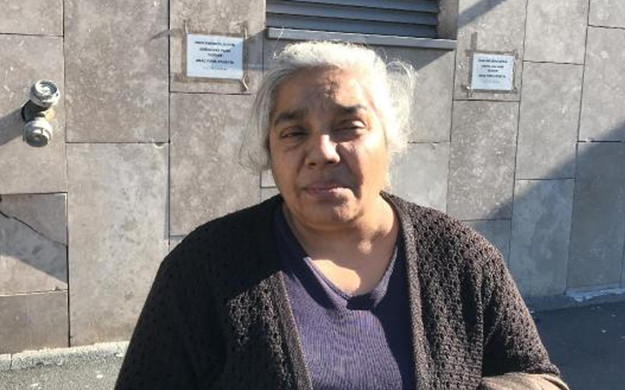 Beyoğlu'nda otoyolda su satarken otomobil çarpmıştı bugün hayatını kaybetti - Resim: 1