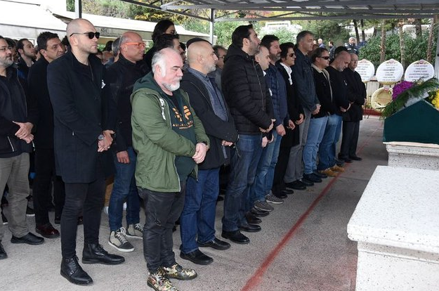 Mehmet Günsür'den babaya son bakış! Hüngür hüngür ağladı - Resim: 2