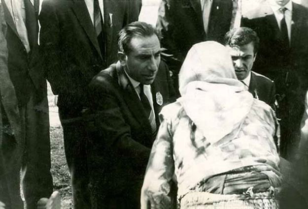 Türkeş de oradan geçmiş! - Resim: 2