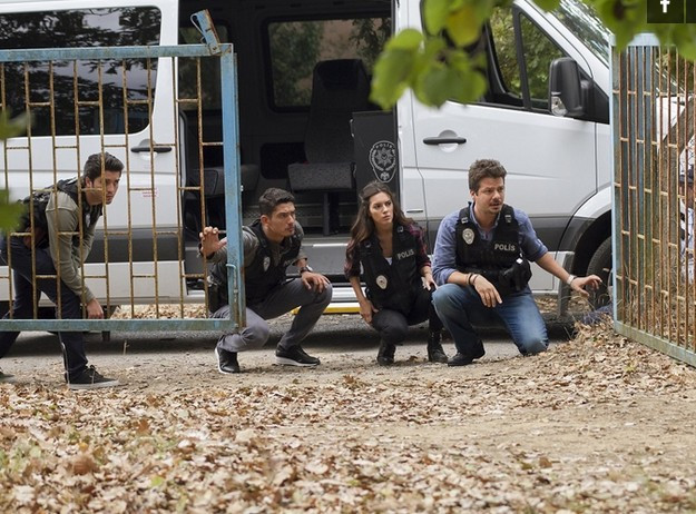 Arka Sokaklar'da FETÖ krizi! Apar topar gözaltına alındı - Resim: 2