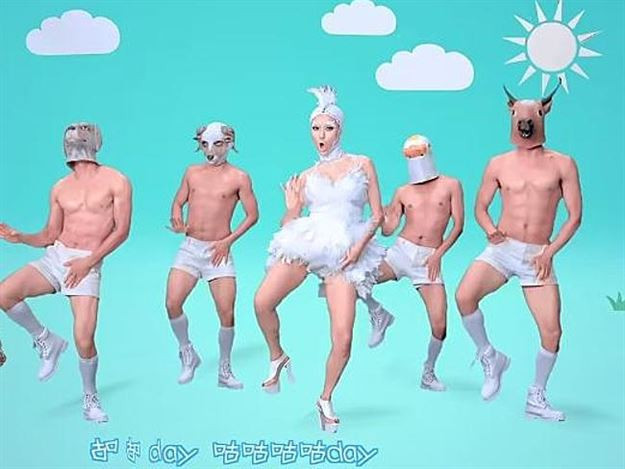 Dünyada Chick Chick çılgınlığı başladı - Resim: 1