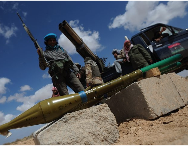 Demokrasi diyen canından oluyor - Resim: 1